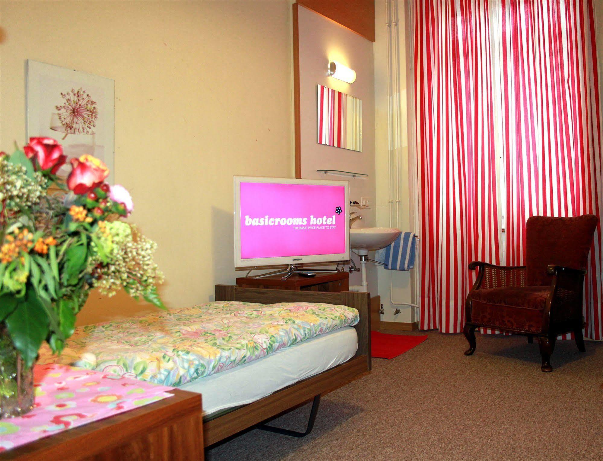 Basicrooms Hotel Unterseen Екстер'єр фото