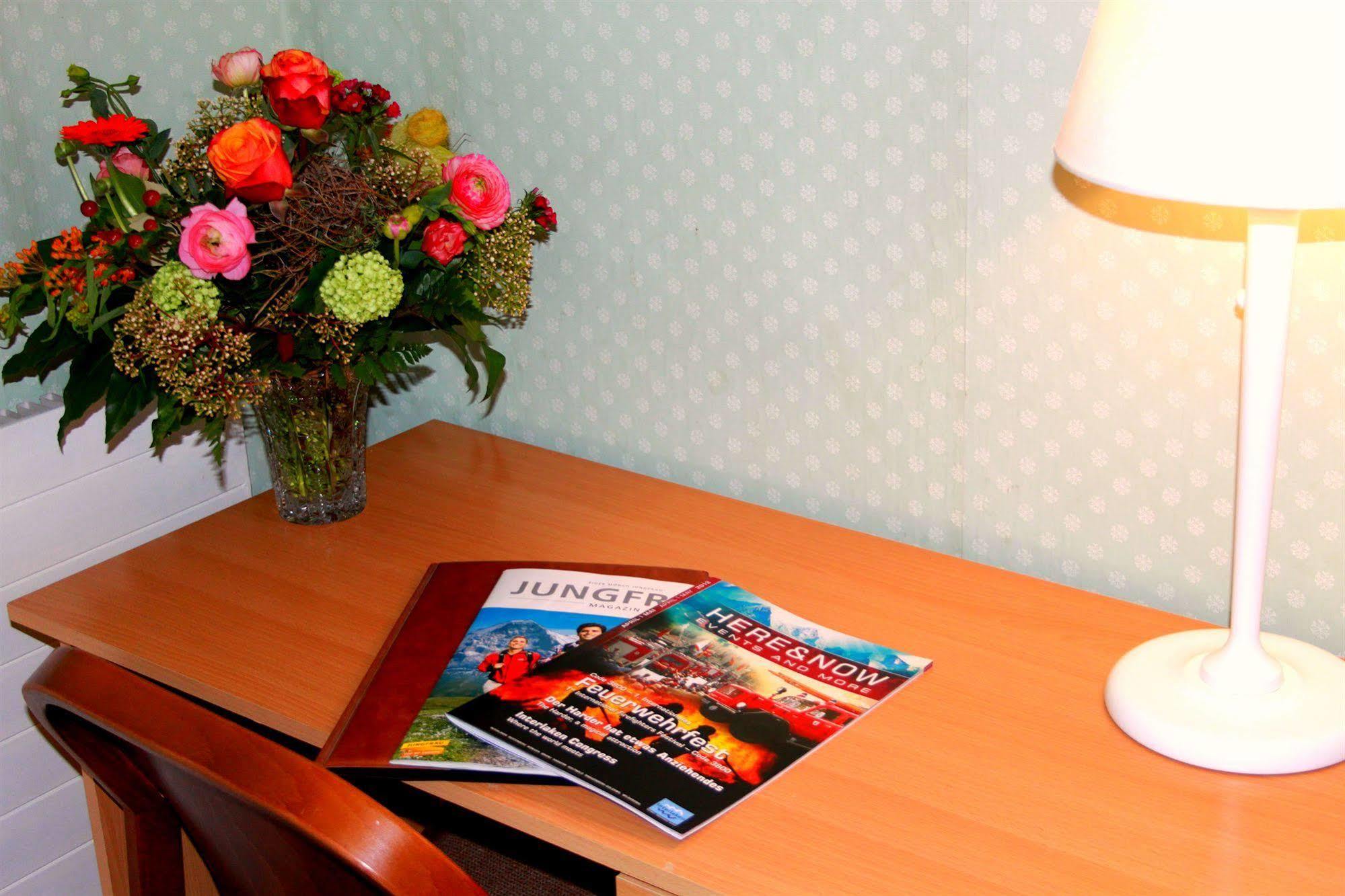 Basicrooms Hotel Unterseen Екстер'єр фото